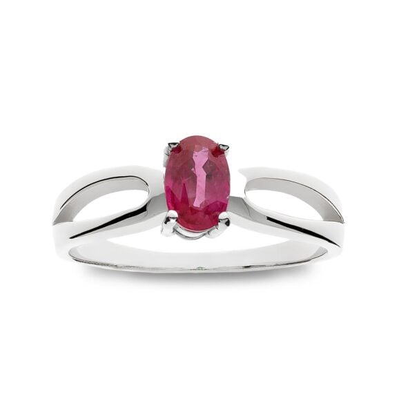 Zlatara as verenički prsten od zlata ili platine, iz rubin kolekcije, model k247 sa dragim kamenom rubin, ovalnog oblika, težine oko 0,6ct, dimenzija oko 6x4mm. Mogućnost ugradnje: laboratorijski dijamant, mojsanit, moissanite
