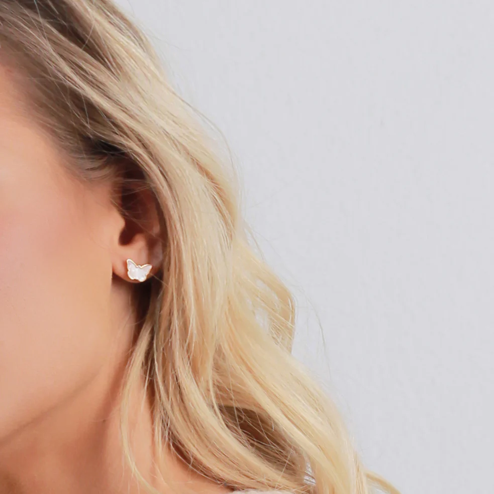 Mopbutterflyearrings_1728x. Jpg Zlatara as minđuše, leptir sedef minđuše, leptir sedef minđuše od srebra sa 18k žutom pozlatom u obliku leptira boje sedefa