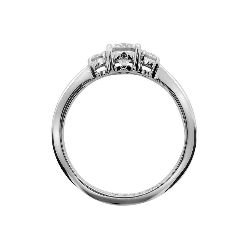 Zlatara as raskošan verenički prsten od zlata ili platine, model b332 sa prirodnim i laboratorijskim dijamantima, mojsanitima, moissanite, težina centralnog kamena 0,5ct, dok je akcentno kamenje težine 0,2ct Zlatara as raskošan verenički prsten od zlata ili platine, model b332 sa prirodnim i laboratorijskim dijamantima, mojsanitima, moissanite, težina centralnog kamena 0,5ct, dok je akcentno kamenje težine 0,2ct