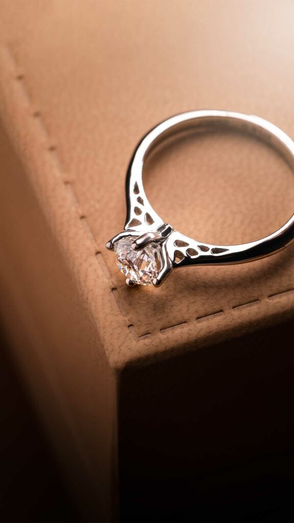 Verenički prsten od 950 Platine, sa Dijamantom 0,91ct, Model K386