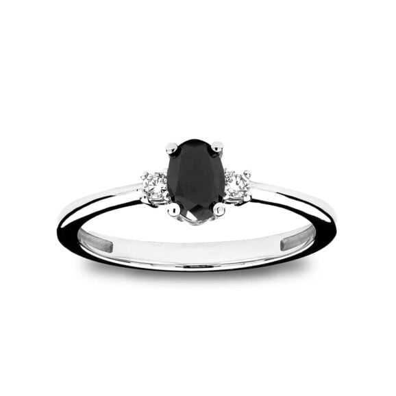 Zlatara AS Verenički prsten od belog zlata sa centralnim crnim dijamantom i ukrasnim bezbojnim kamenjem dijamanti, mojsanit, model k400