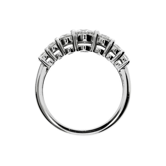 Zlatara as memory twin prsten za svaki dan ili burma, model k417, sa povećavajućih 7 kamenčića, ukupne karataže 1,11ct, koji mogu biti mojsaniti, laboratorijski ili prirodni dijamanti, ukupne karataže blizu jednog karata.