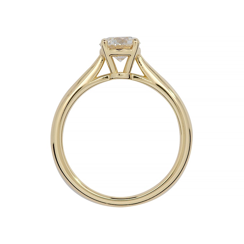 Zlatara as klasični verenički prsten iz „classics“ kolekcije, sa kamenom kružnog oblika, težine 0,7ct, model k484. Mogućnost ugradnje laboratorijskog ili prirodnog dijamanta i mojsanita (moissanite) kamena. Zlatara as klasični verenički prsten iz "classics" kolekcije, sa kamenom kružnog oblika, težine 0,7ct, model k484. Mogućnost ugradnje laboratorijskog ili prirodnog dijamanta i mojsanita (moissanite) kamena.