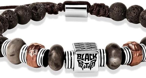 Narukvica s kuglicama od crnog vulkanskog kamena i metalnim elementima, sa centralnim priveskom sa natpisom black panther, podesiva zatvaranja